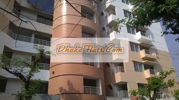 1850 sqft Ready flats in Bashundhara for sale ASAP. Price is Negotiable